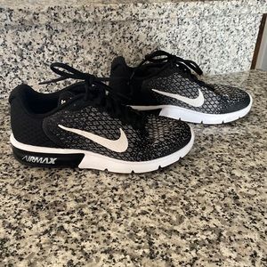 Nike Air Max sequent 2